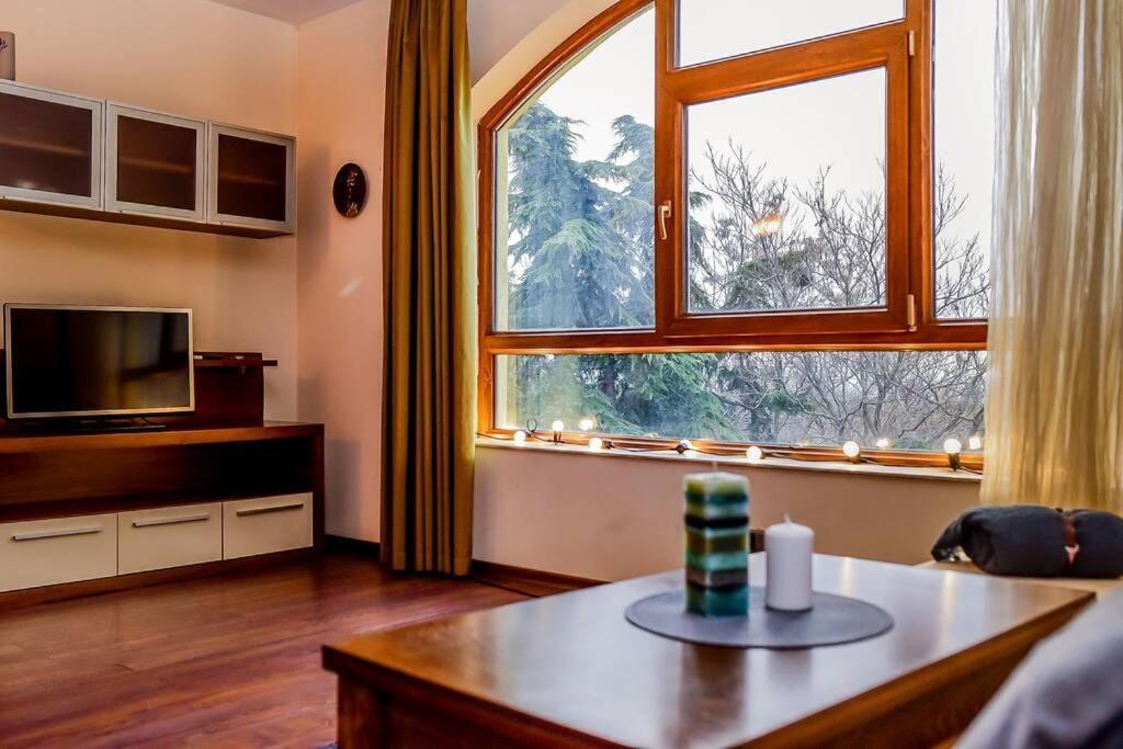 Sea View Apartment Next To Sea Garden And Beach Varna Eksteriør billede